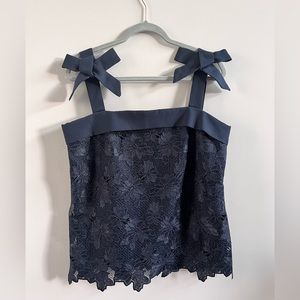 Banana Republic limited edition Navy Blue Top Size L